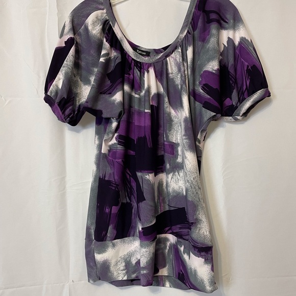 Purple and White Puff Sleeve Rounded Neckline Blouse - Picture 1 of 9